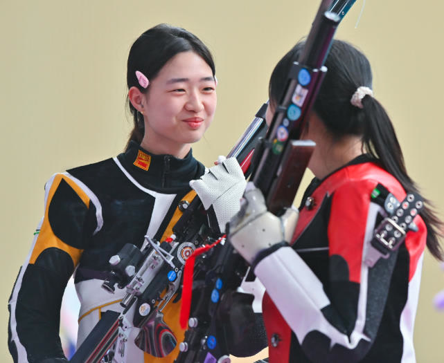 张常鸿, AA 张常鸿, AA