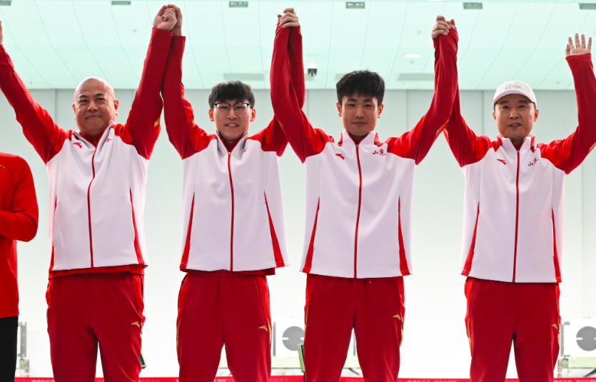 img, 男子, 击比赛 img, 男子, 击比赛